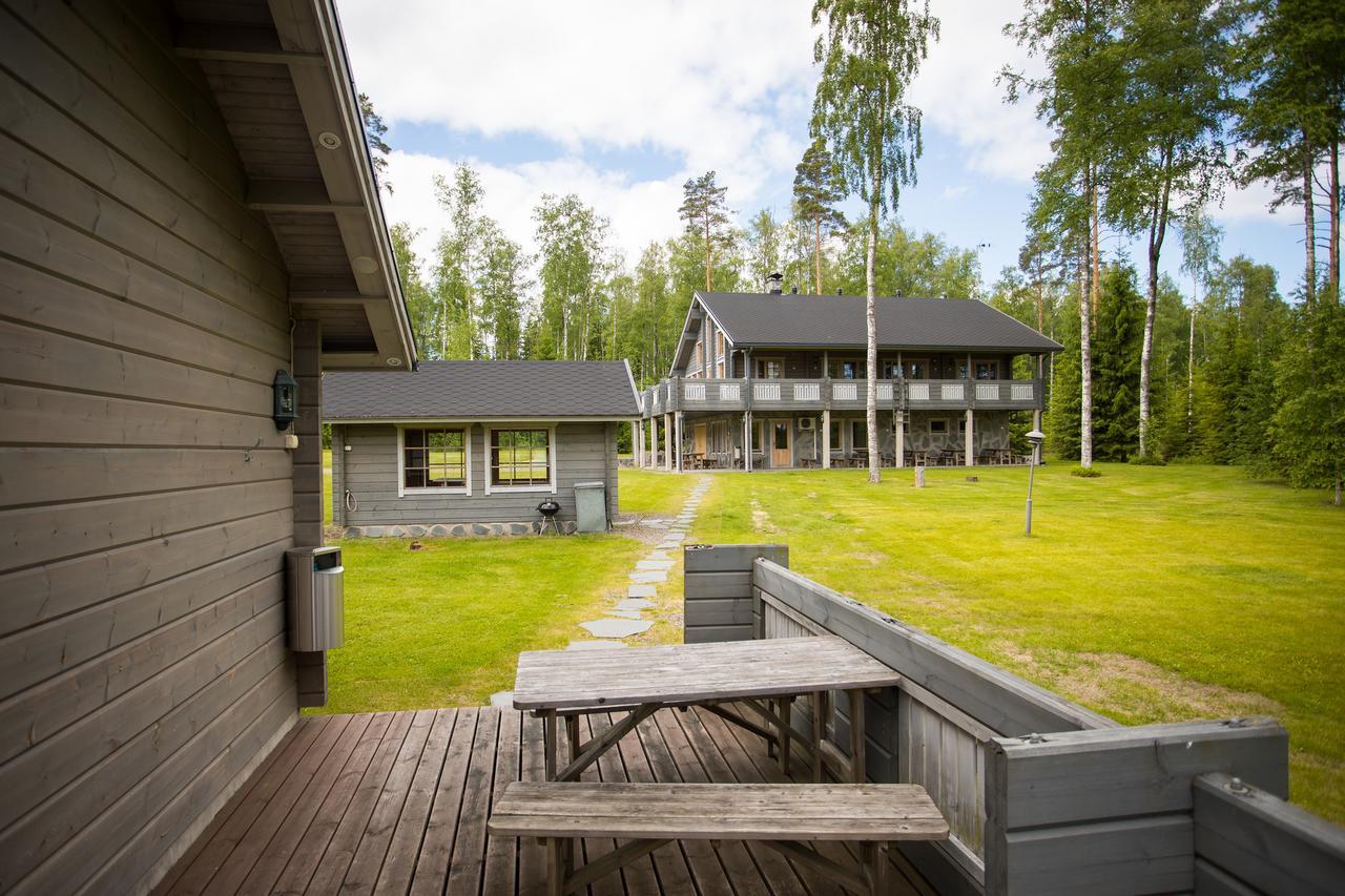 Kuus-Hukkala Hotel Harkala  Kültér fotó